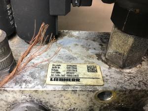 Liebherr Oil Pilot Valve